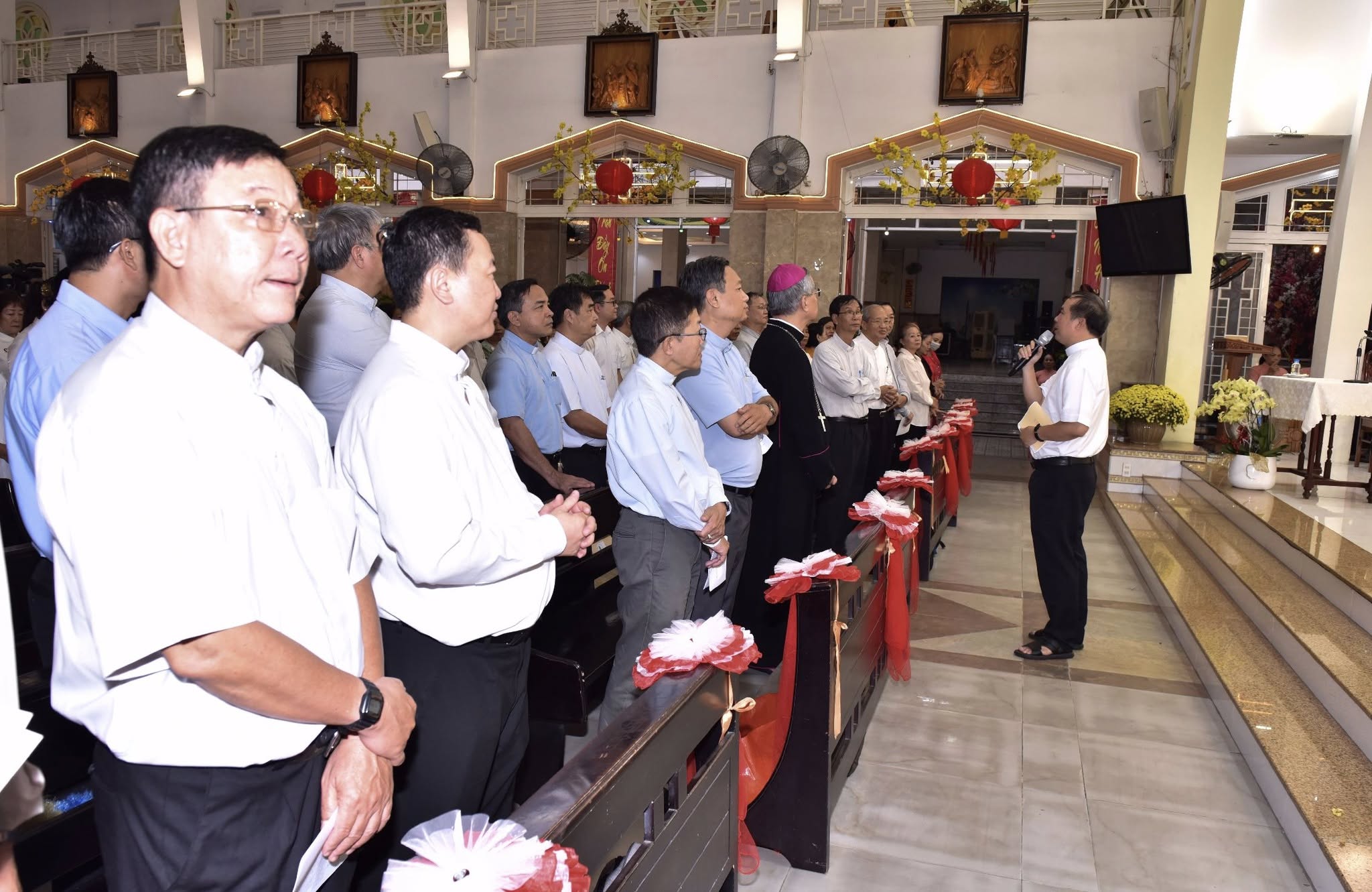 Thúc đẩy việc chăm sóc người cao tuổi và mở nhà quàn tại giáo xứ